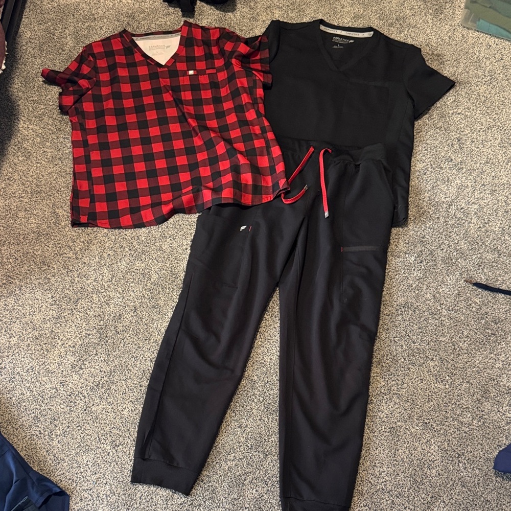 Fabletics holiday Christmas scrub set